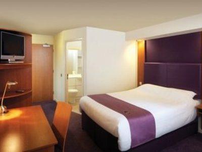 Premier Inn London City Exterior photo